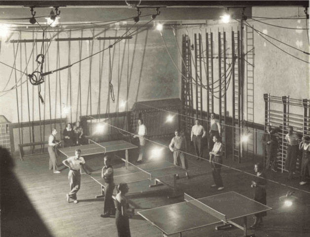 Picture of 28 Sep 1928: Table tennis in a gymnasium of Helmholtzschule, Frankfurt am Main, Hesse, Germany