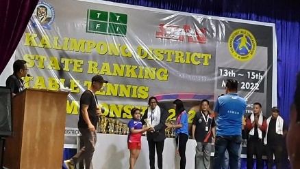 My daughter becomes runner-up in a state level tournament