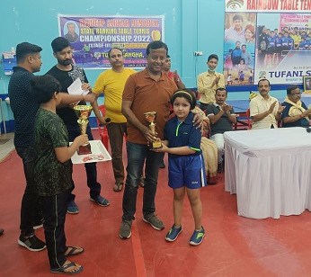 My daughter becomes runner-up in a state level tournament
